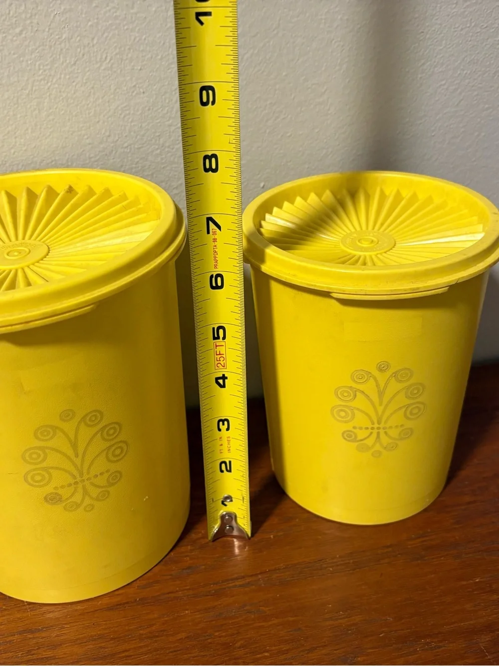 Vintage Tupperware Canister Yellow Harvest Gold Servalier 811-13 + 809-14 & Lids